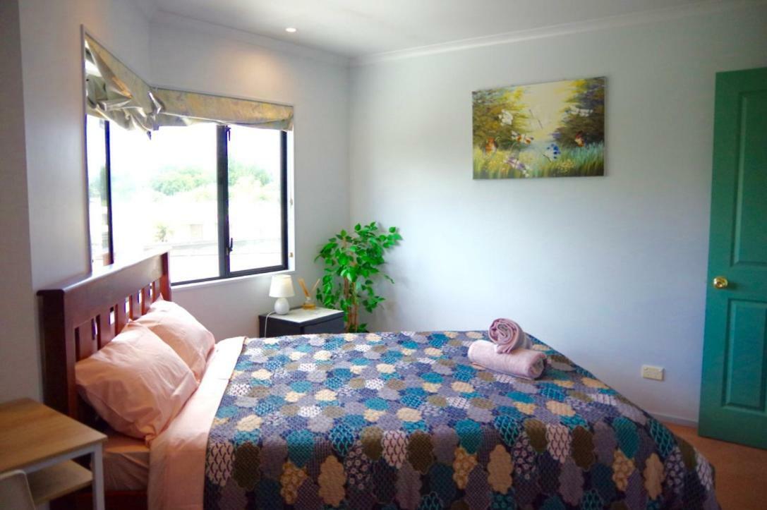 Hamilton East Homestay Exterior photo